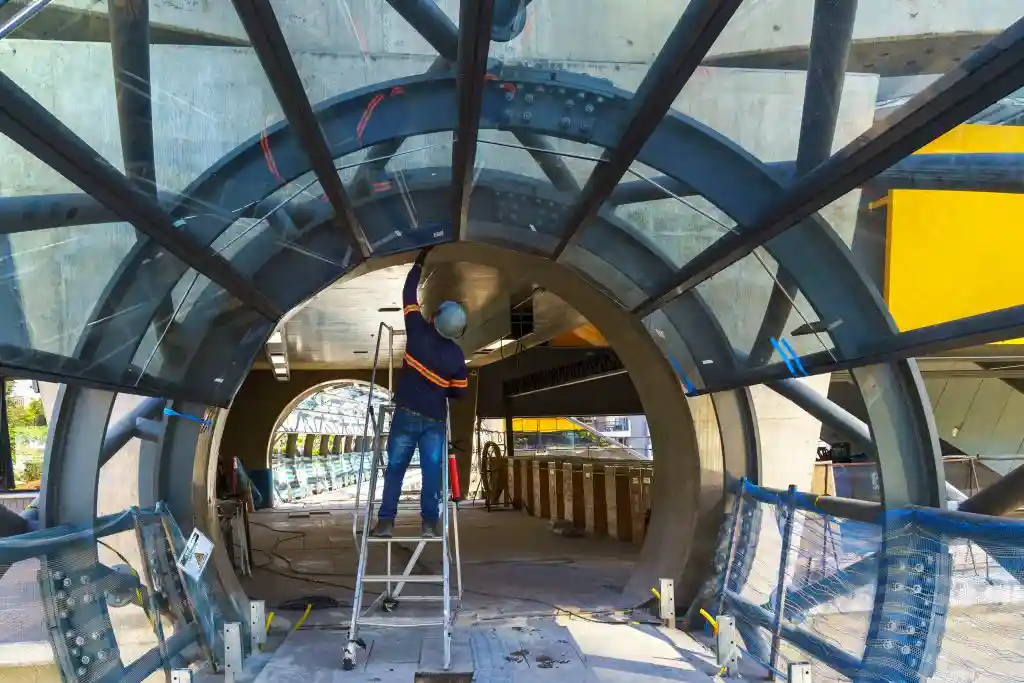 Estação Vila Cordeiro tem estrutura