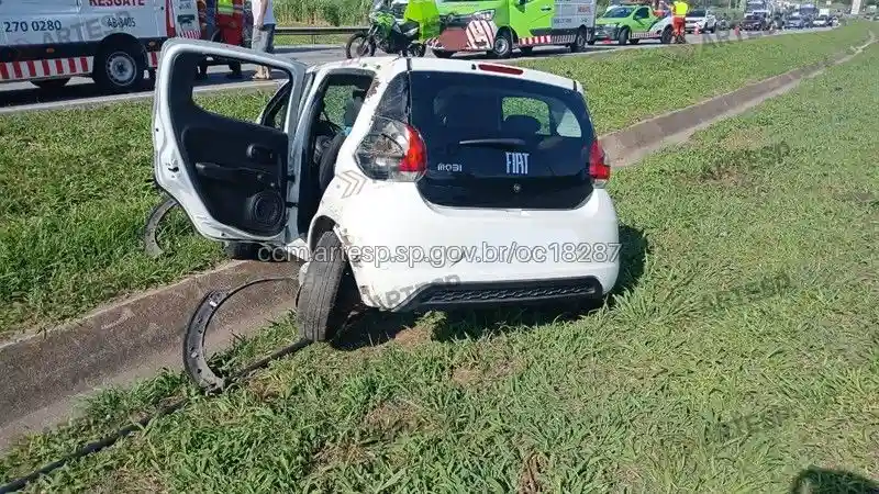 Fiat Mobi rodovia castelo branco