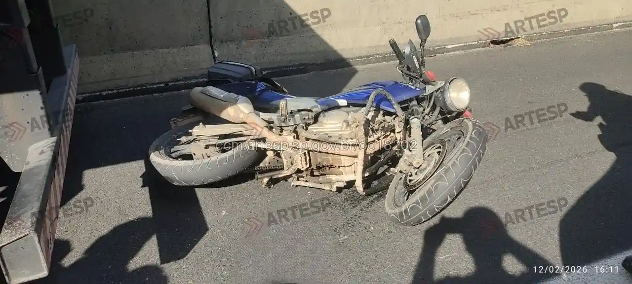 Moto Fazer 250 rodovia dos bandeirantes