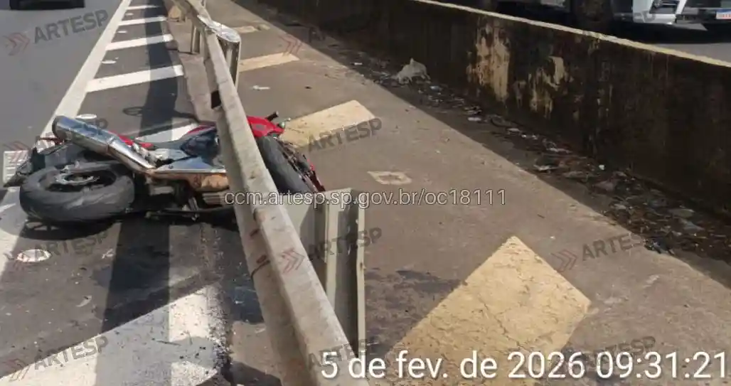 Moto Honda CB 500F rodovia anhanguera