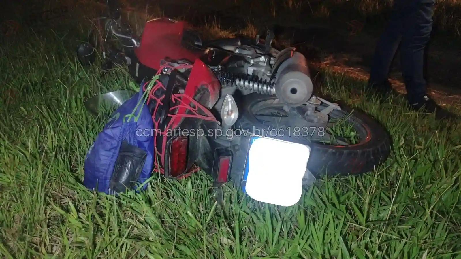 Moto Honda CG rodovia carvalho Pinto