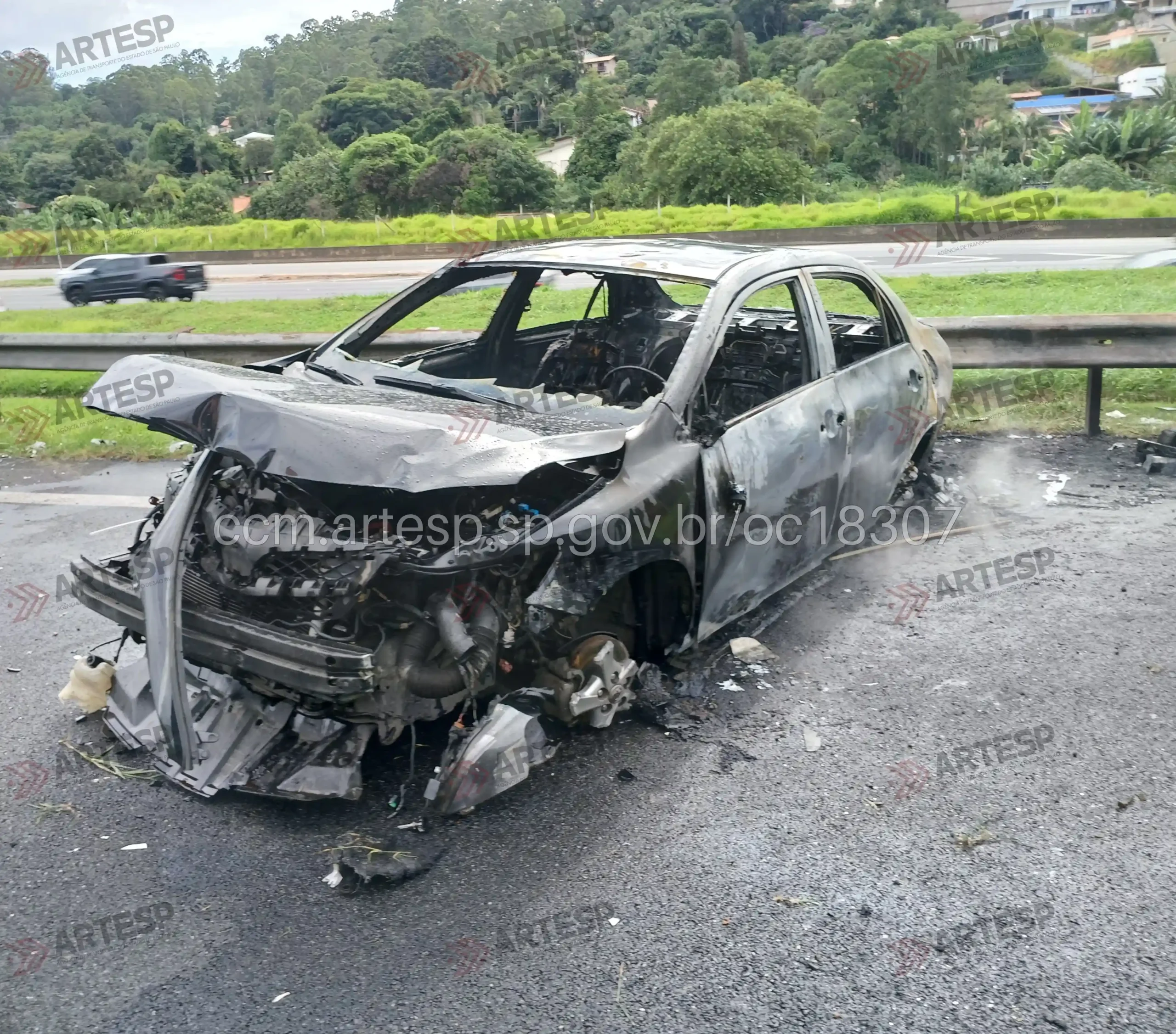 Toyota Corolla rodovia dos Bandeirantes sp