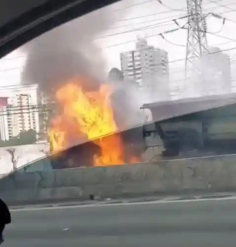carreta fogo avenida salim farah maluf
