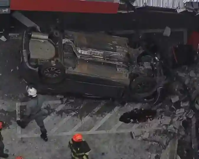 carro supermercado rua vieira de morais