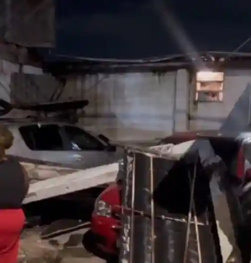 carros rua Maniçoba