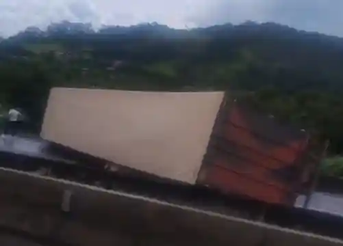 tombamento rodovia fernão dias vargem