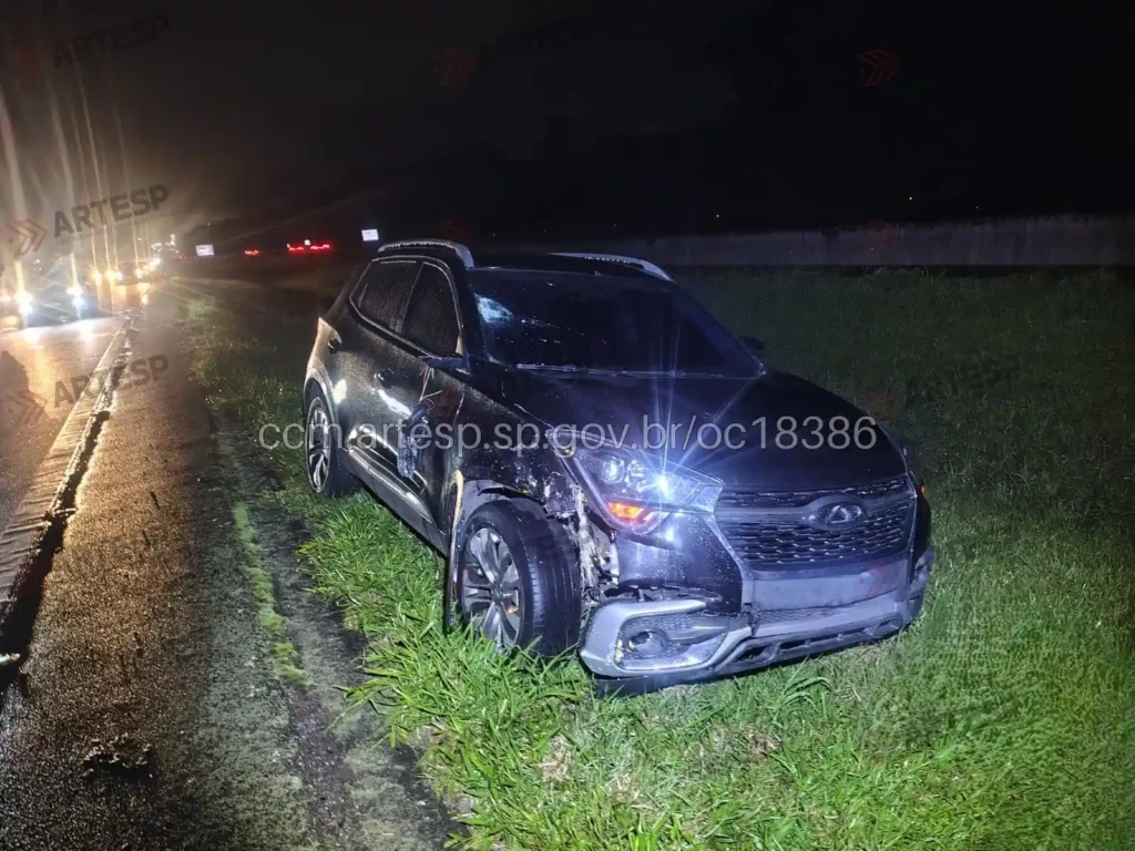 Automóvel Tiggo rodovia dos Imigrantes