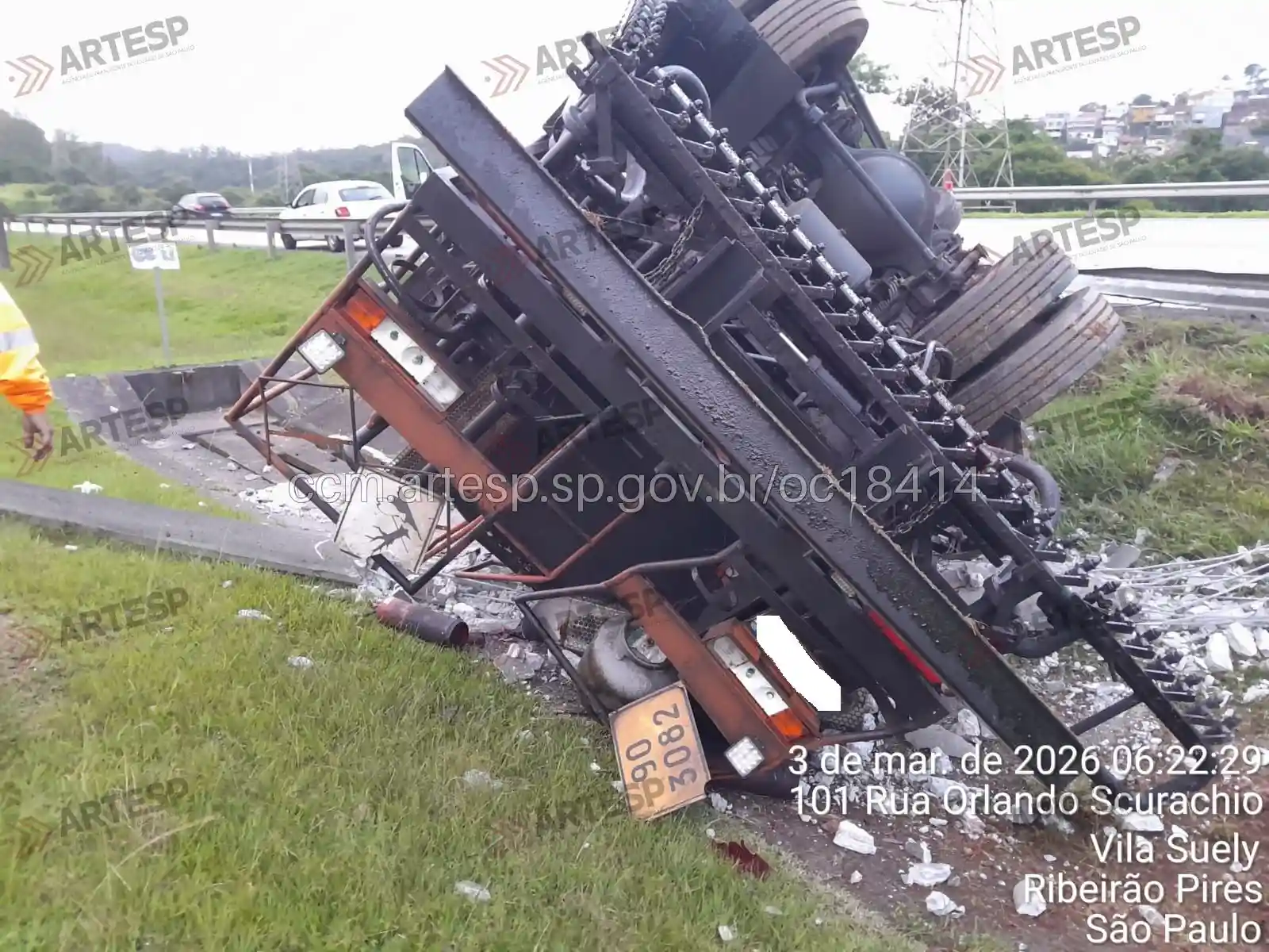 Caminhão Iveco Tector rodoanel