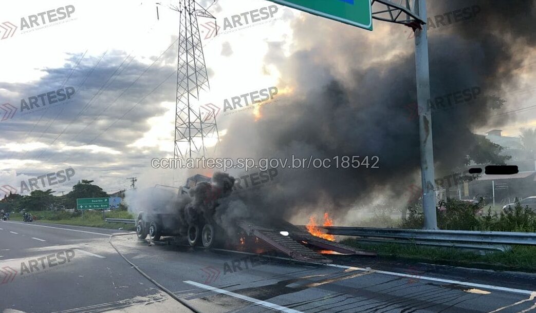 Guincho Ford Cargo 4331 rodovia padre manoel da Nóbrega