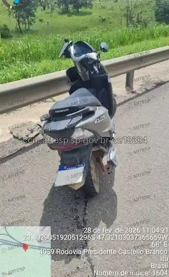 Moto Honda Elite rodovia castelo branco