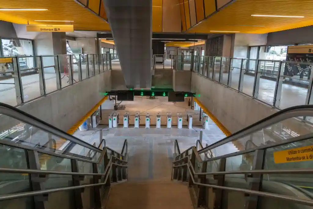 estação campo belo linha 17-ouro