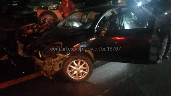 Automóvel JAC J3 rodovia anhanguera