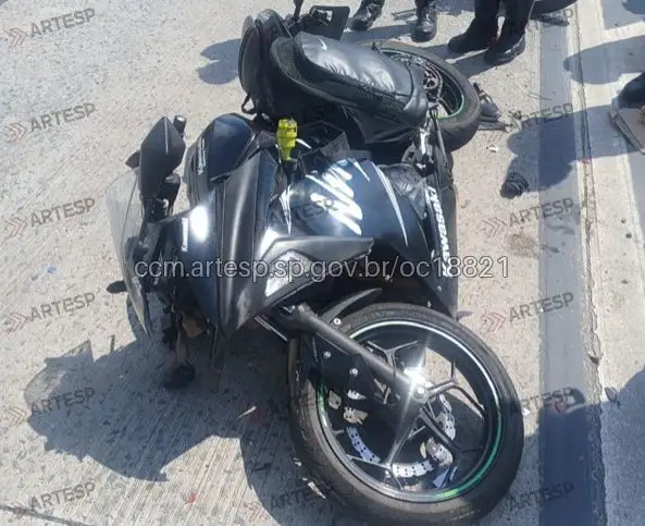 Moto Kawasaki rodovia castelo branco osasco