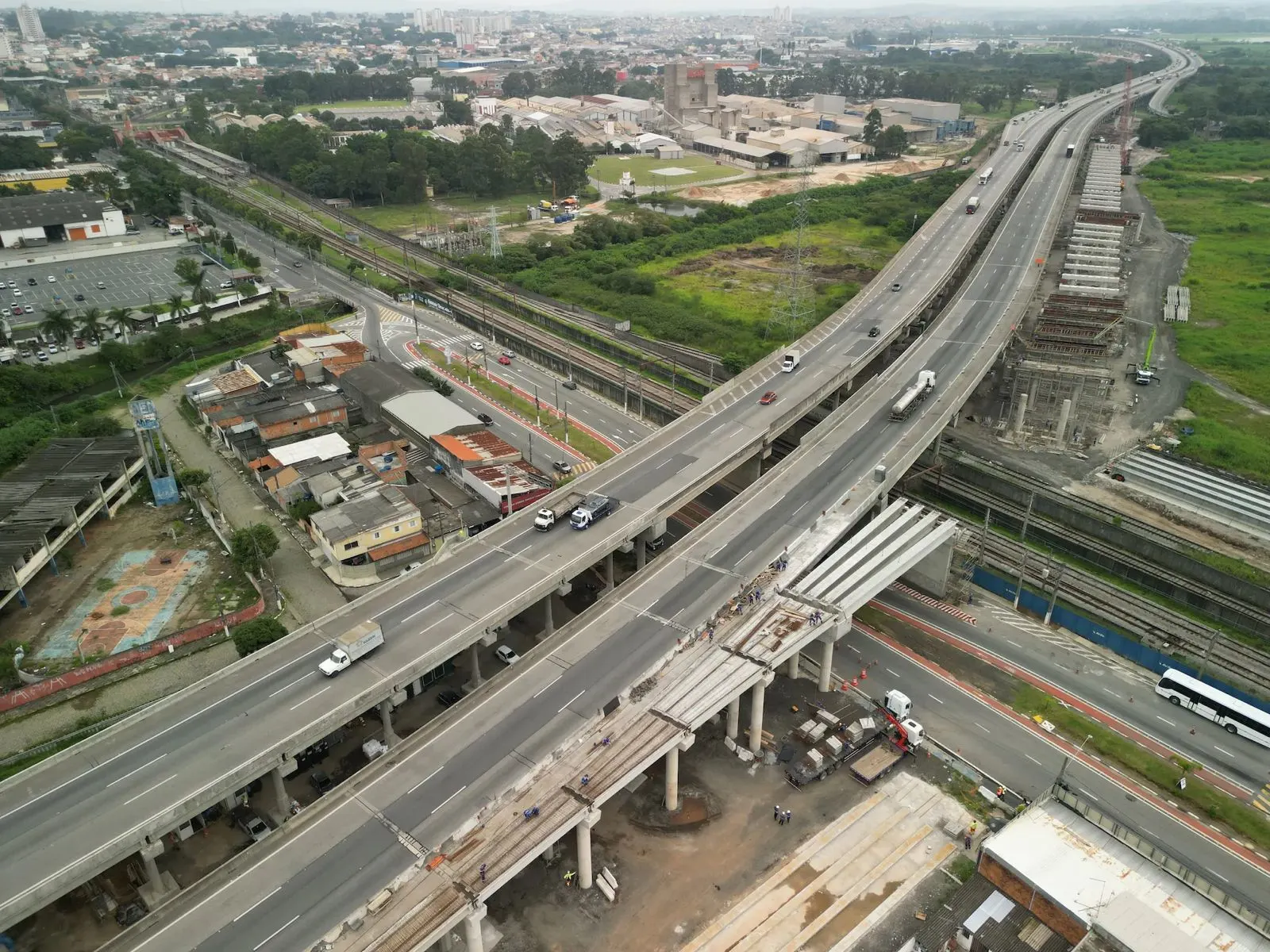 Obras do Complexo Viário do Alto Tietê