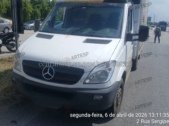 Utilitário Mercedes-Benz Sprinter rodovia