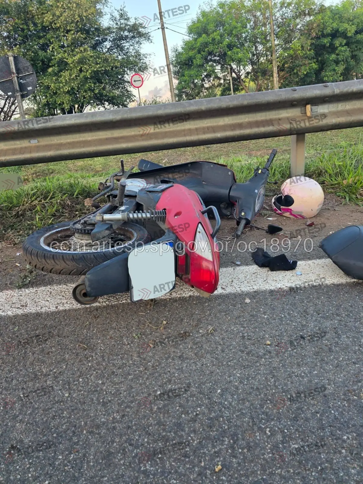 rodovia Professor Zeferino Vaz Moto Honda Biz acidente