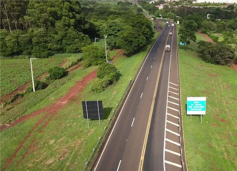 segmento da Rodovia Comandante João Ribeiro de Barros