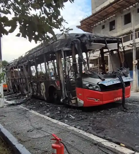 trólebus fogo avenida doutor eduardo cotching