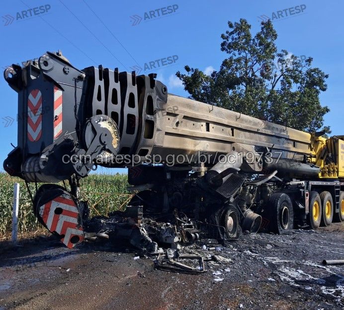 Caminhão Grove Gmk 7450 rodovia raposo tavares
