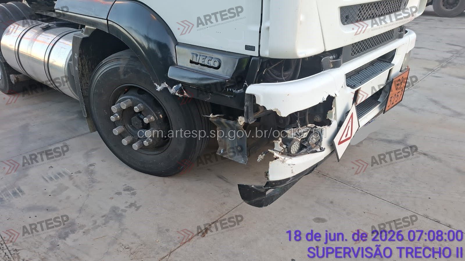 Carreta Iveco Stralis rodovia dos Bandeirantesc