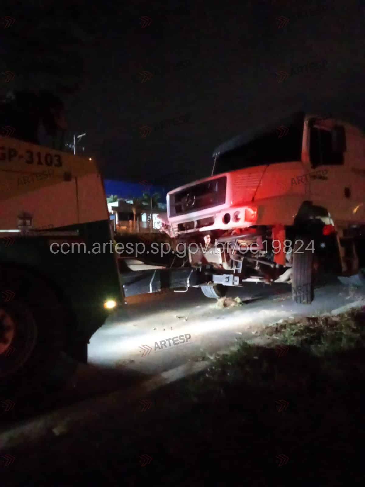 Carreta LS 1634 SP-310 rodovia washington luís