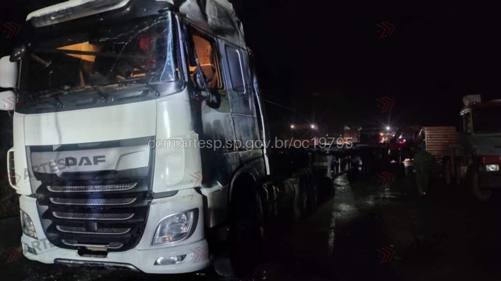 Carreta DAF XF FTT 530