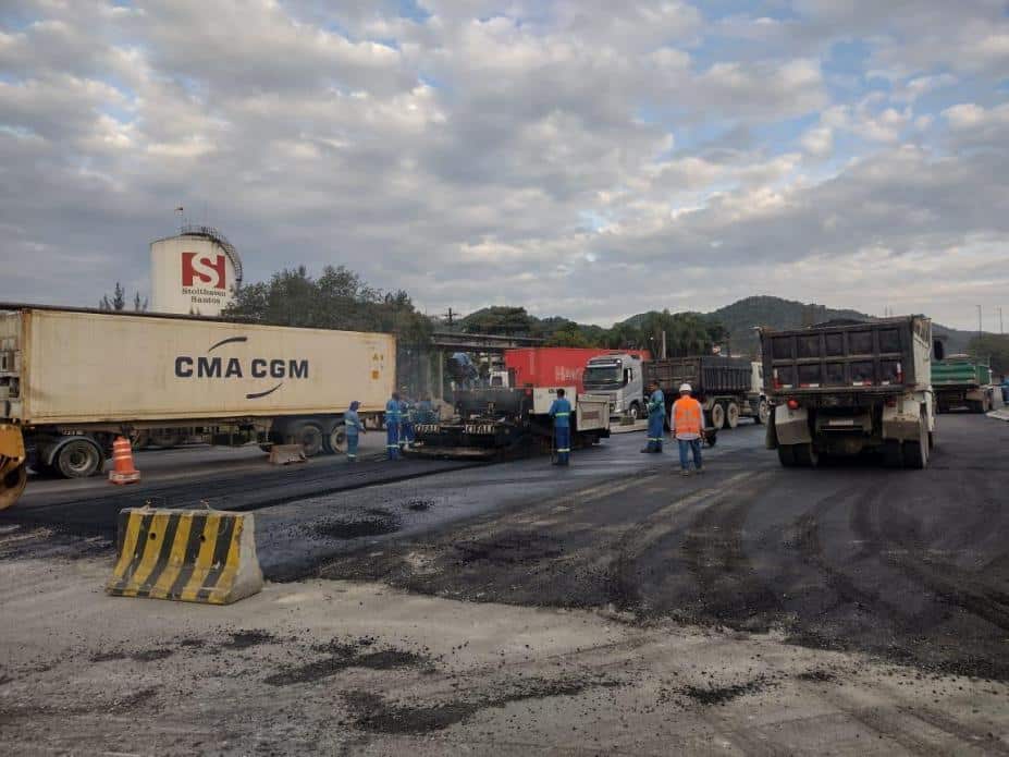 Obras viárias na Alemoa Industrial