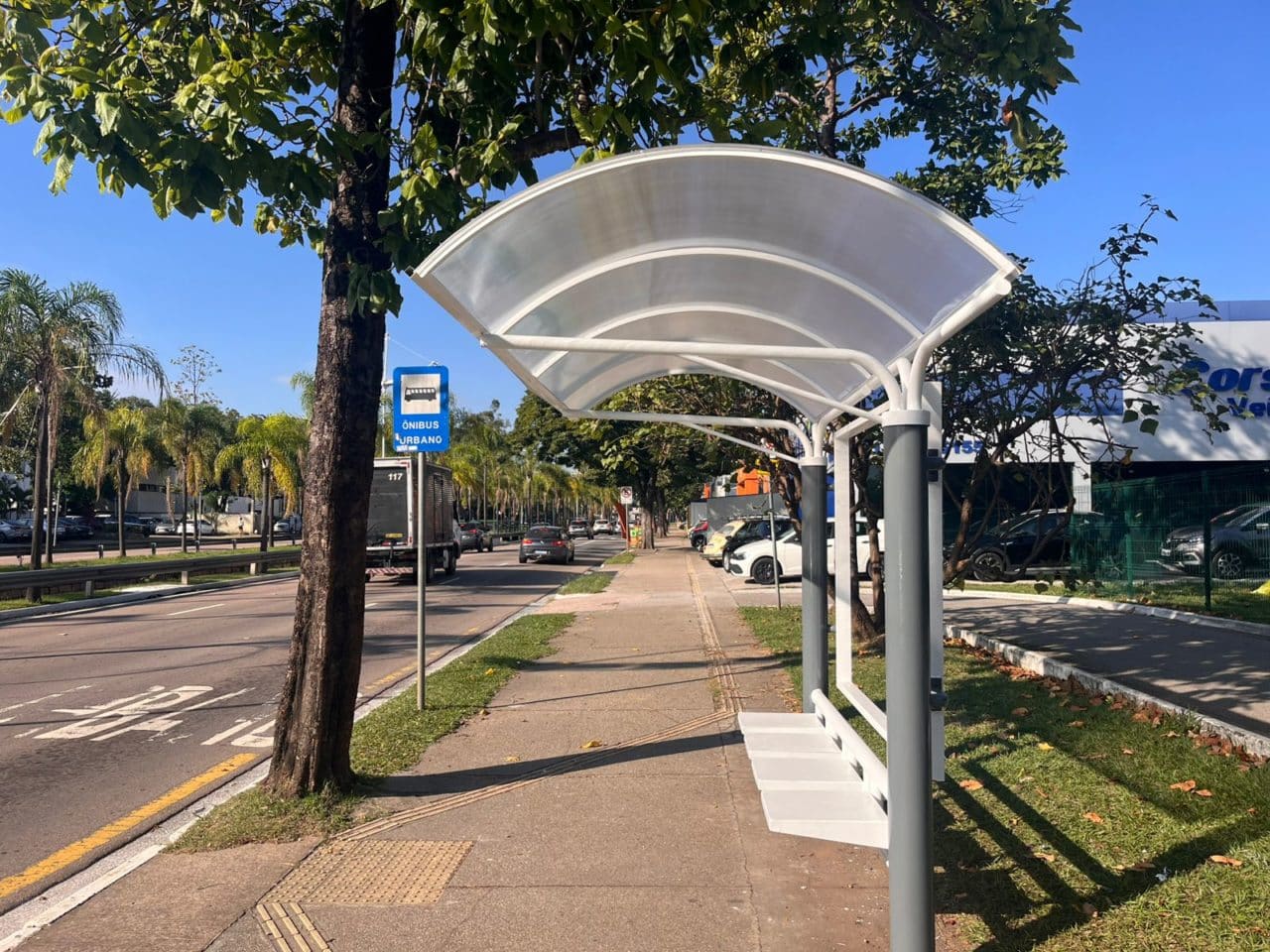 Pontos de ônibus da Avenida 9 de Julho