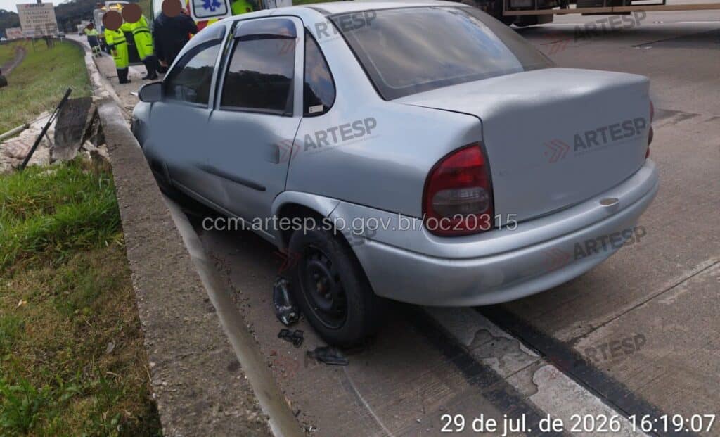 Automóvel GM Classic rodoanel