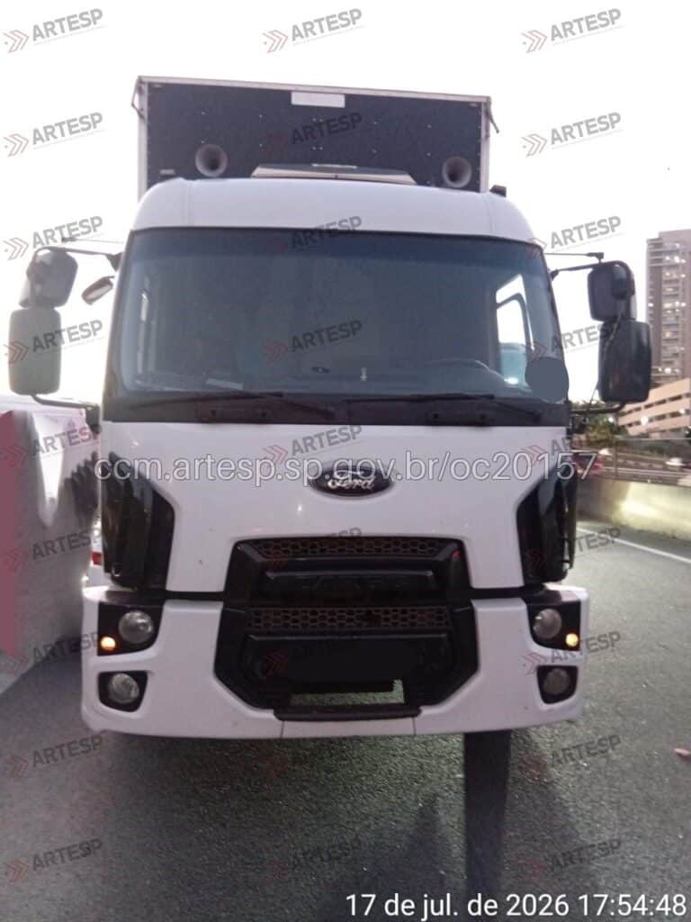 Caminhão Ford rodovia anhanguera