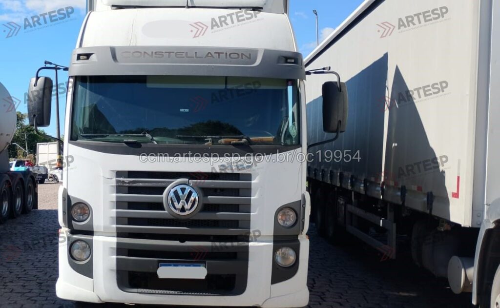 Caminhão VW 24.280 rodovia dom pedro I igaratá
