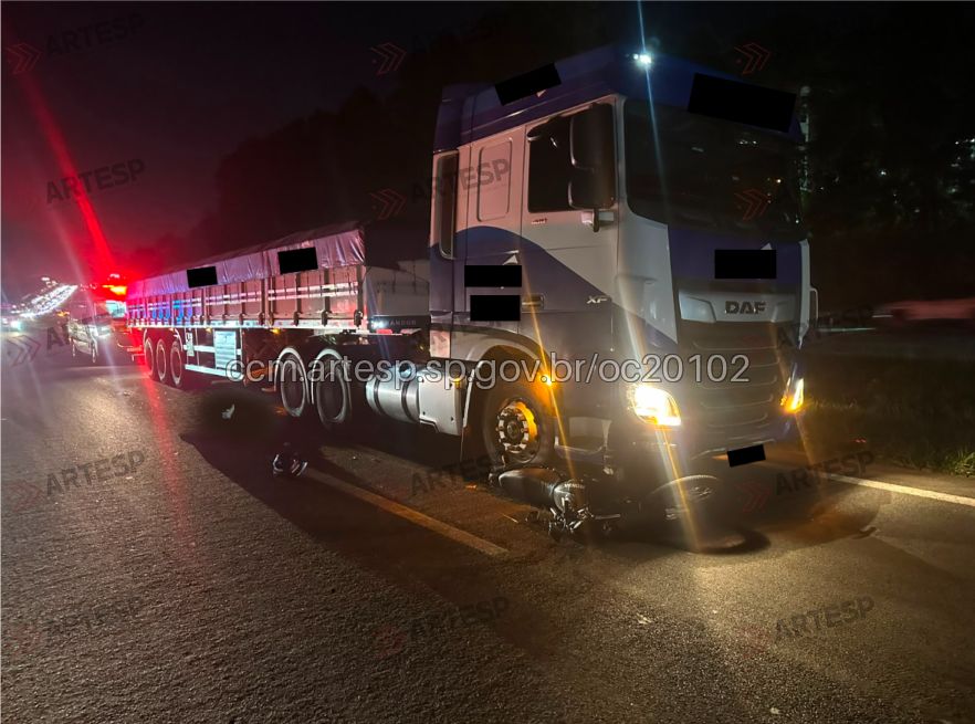 Carreta DAF XF FTS 480 rodovia dom pedro I