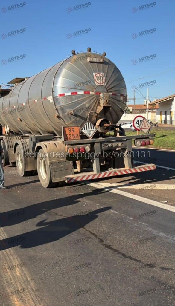 Carreta DAF XF FTS sp-225
