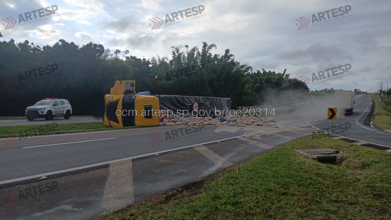 Carreta Iveco sp-127