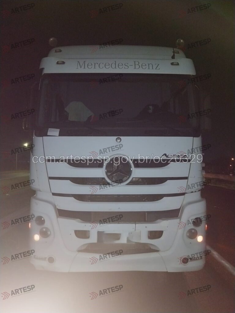 Carreta Mercedes-Benz Actros 2546 rodovia anhanguera
