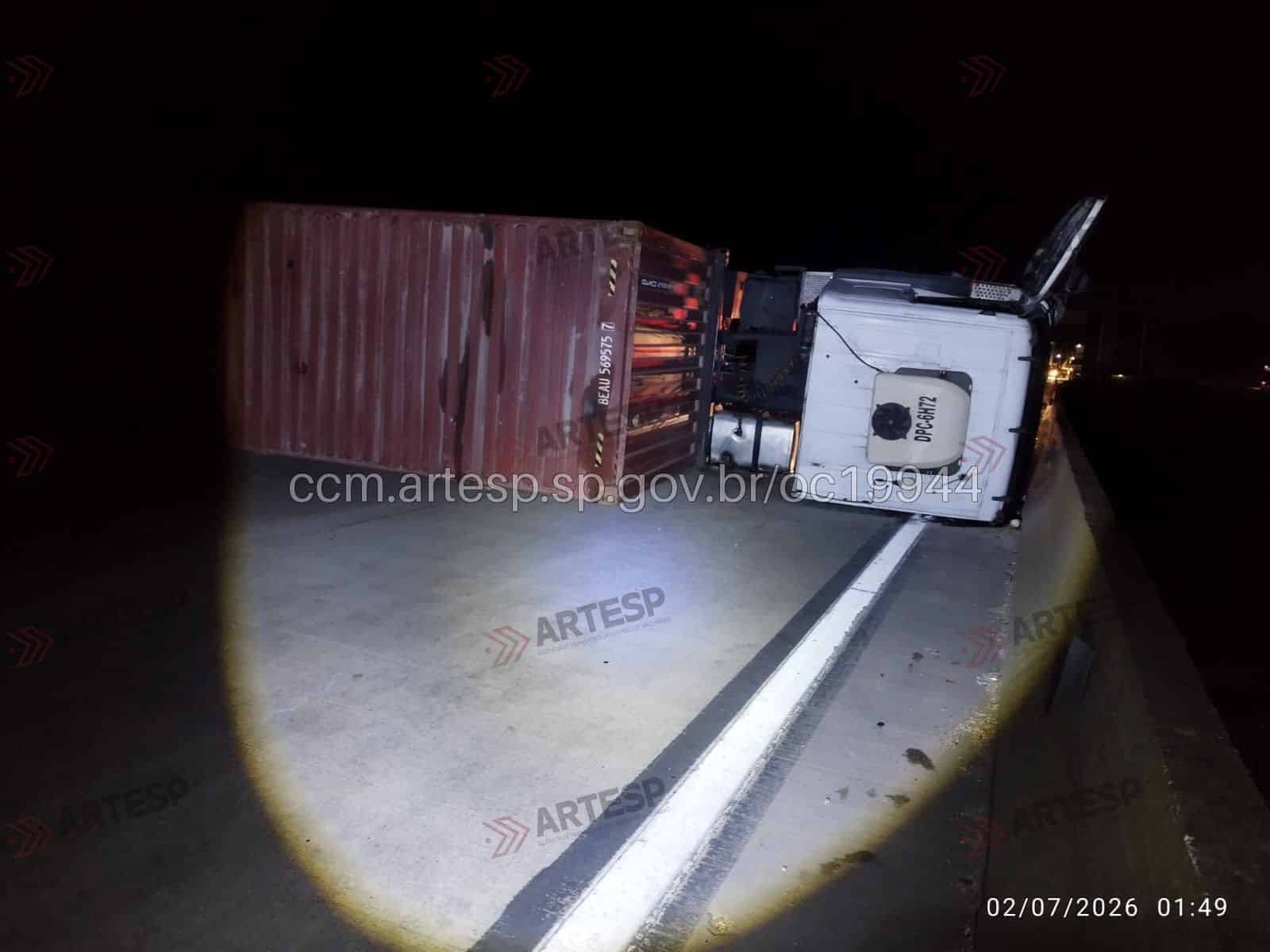 Carreta Mercedes-Benz Axor rodoanel são bernardo