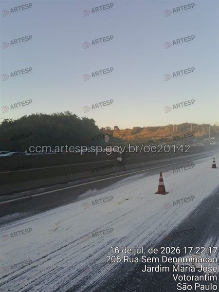 Derramamento de carga rodovia raposo