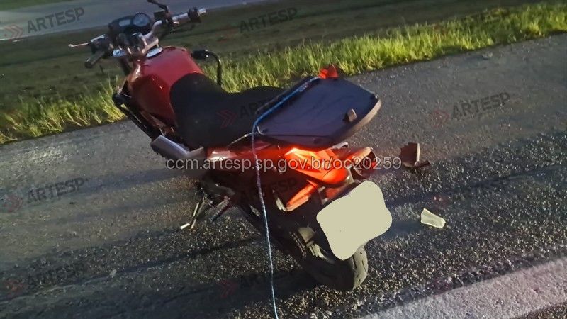 Moto Fazer rodovia santos dumont
