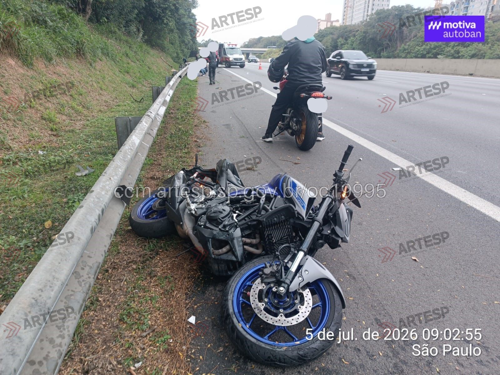 Moto Yamaha MT09 rodovia dos Bandeirantes