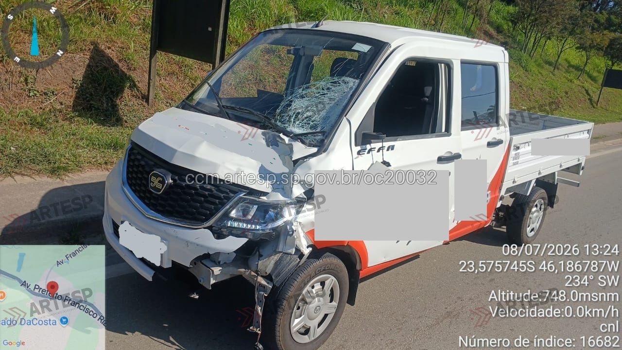 Utilitário Effa JBC rodovia mogi-bertioga
