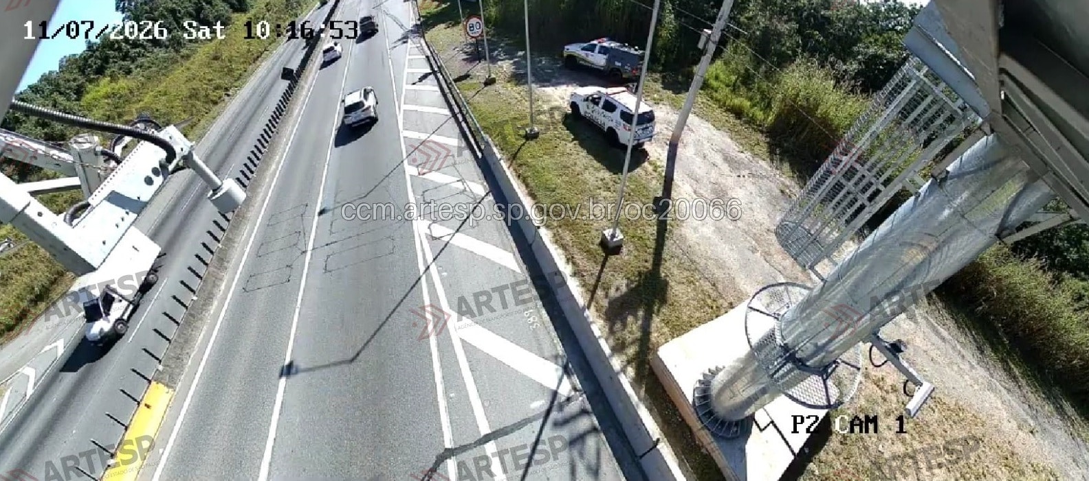 Viatura policial no suporte