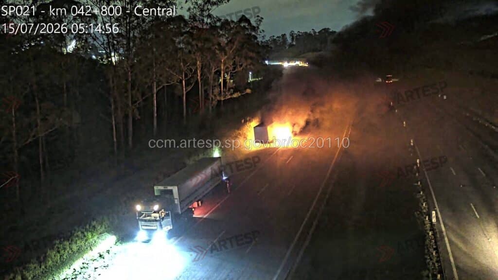 cavalo mecânico e semi-reboque rodoanel
