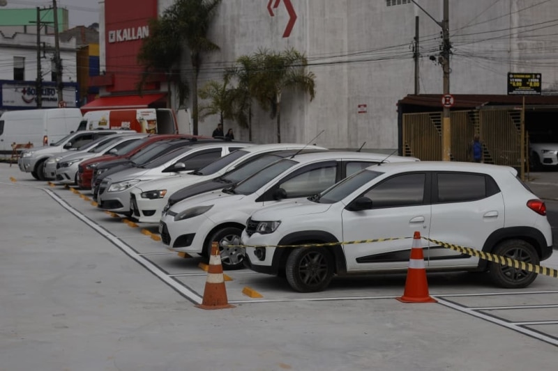 estacionamento na Vila do Doce