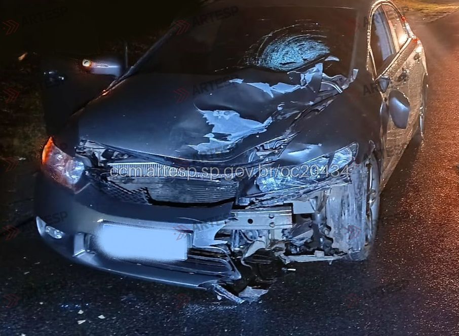 Automóvel Honda Civic rodovia dos bandeirantes acidente
