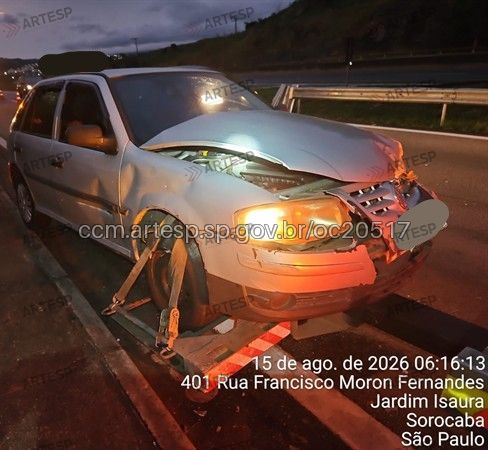 Automóvel VW Gol rodovia raposo tavares acidente