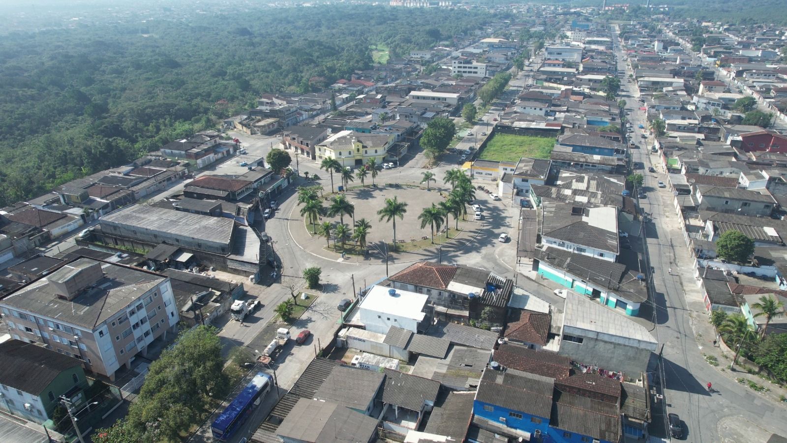 Avenida Esmeraldo Tarquínio