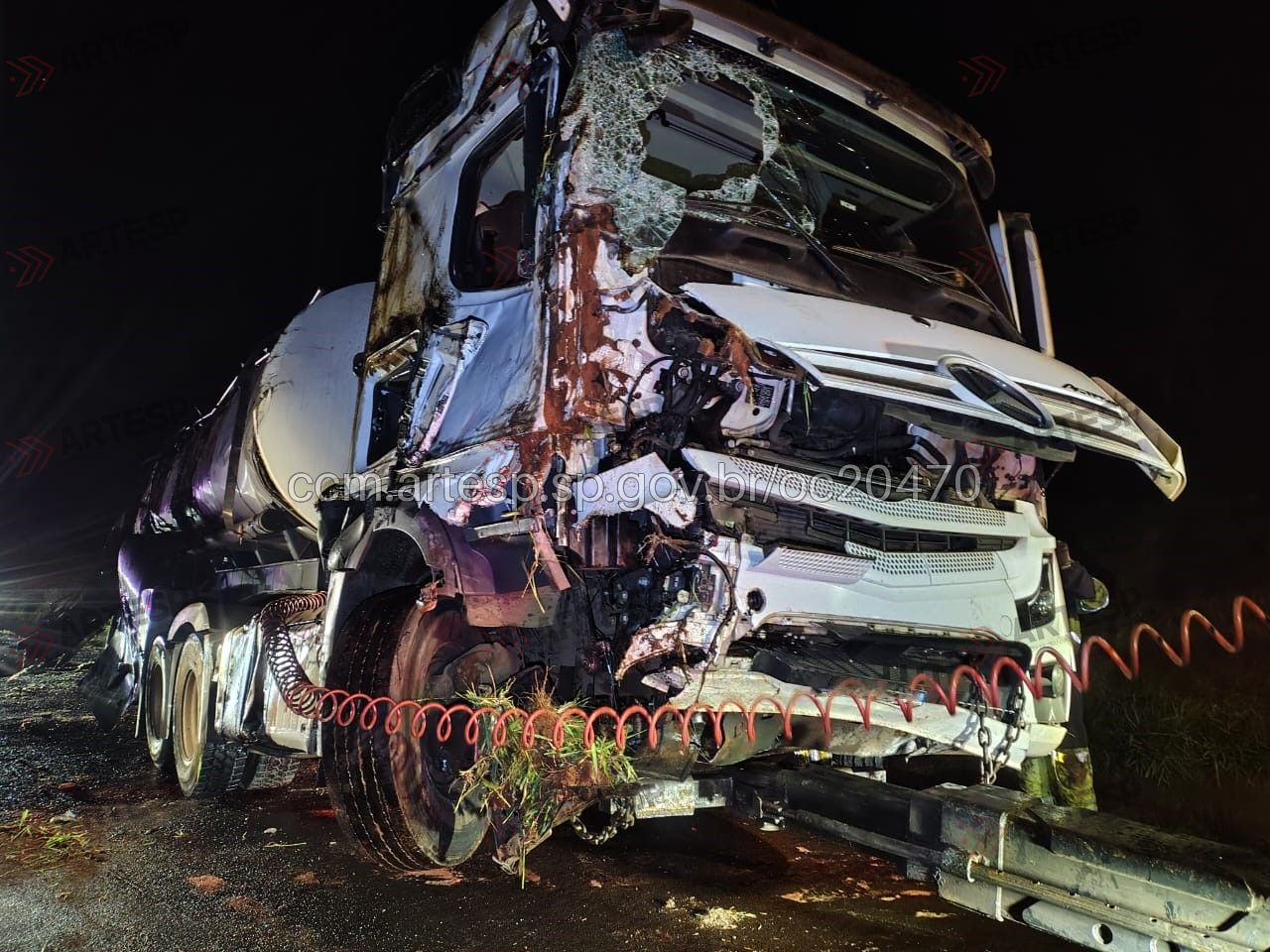 Bitrem Mercedes-Benz Actros 2548s sp-300