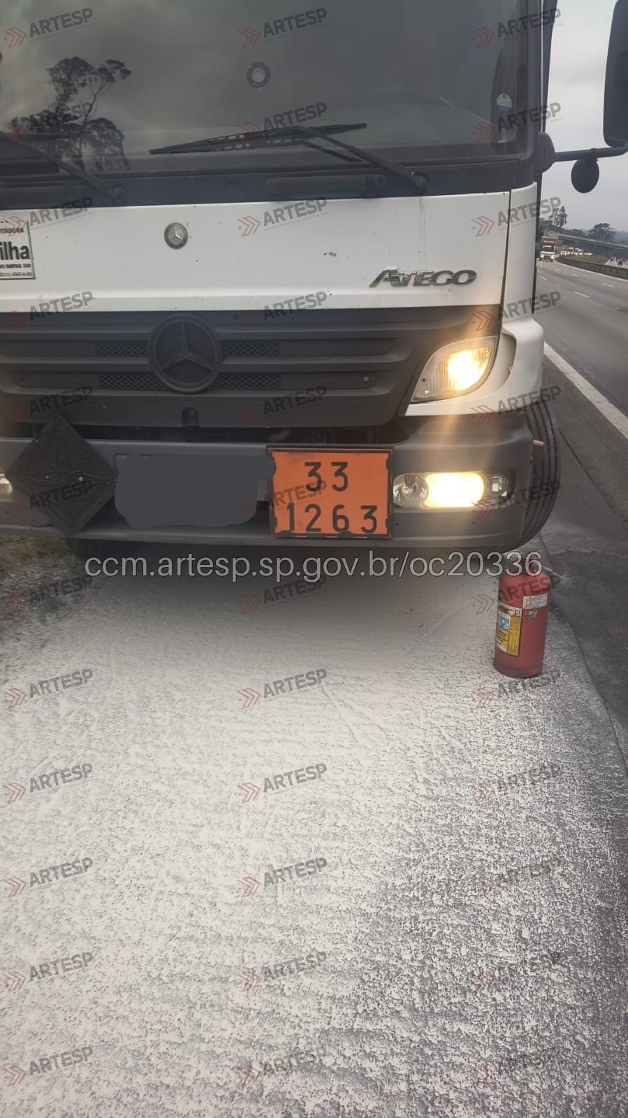 Caminhão Mercedes-Benz Atego 2425 rodoanel