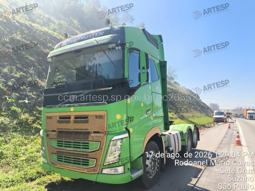 Carreta Volvo FH 500 rodoanel em suzano segunda