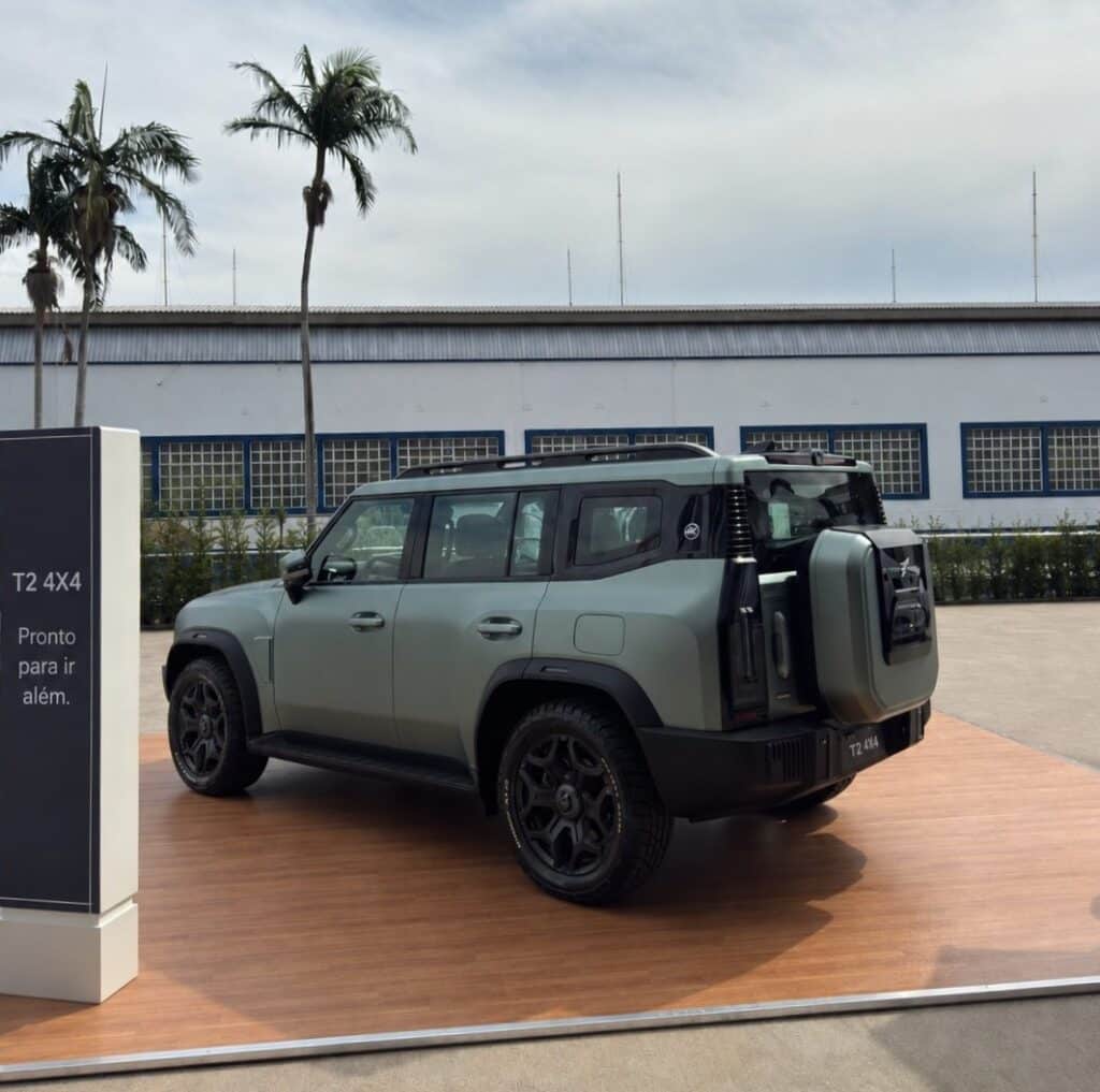 JETOUR leva o T2 XWD 4x4